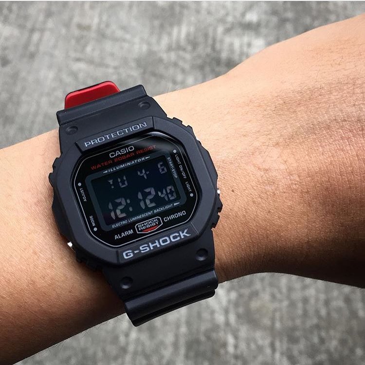 CASIO G-SHOCK DW 5600HR-1